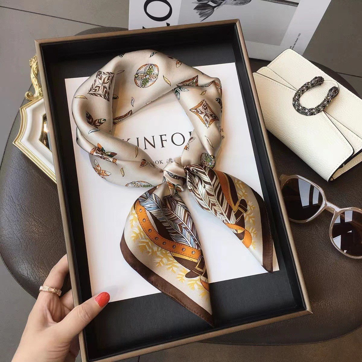 Lüks Moda Baskı 70*70 cm Ipek  - Ribbon Wired Satin incelemesi ve fiyatı